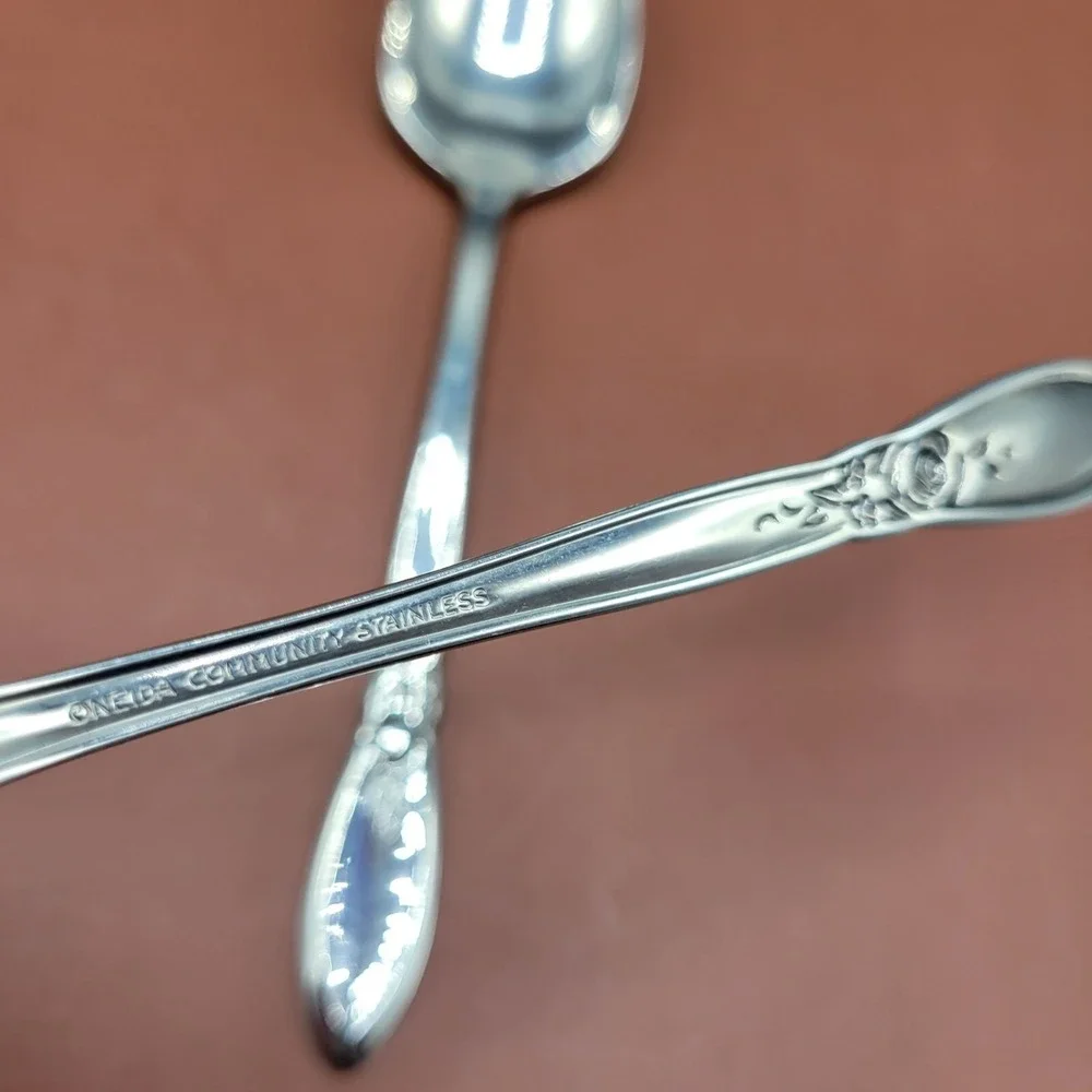 2 Oneida Community Stainless Oval Soup Spoon Spring Rose Betty Crocker 6 3/4 in